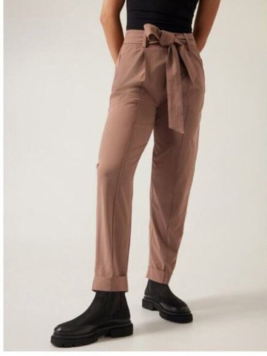 Athleta Pants - Athleta Cardiff Pants Size 10 Belted Rustic Beige Straight Leg Travel Active